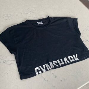 GymShark crop t-shirt
Size M, Black with white logos